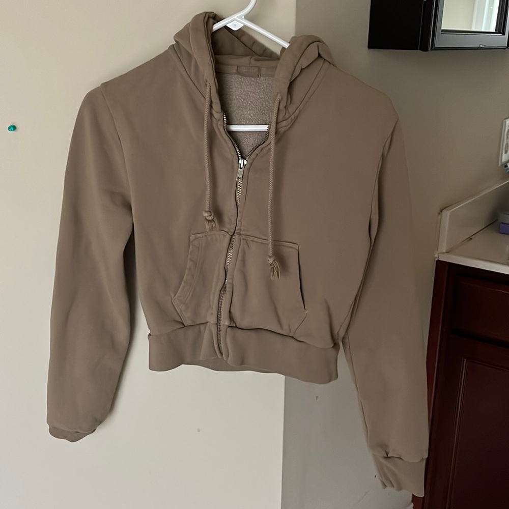 Cropped beige/tan hoodie